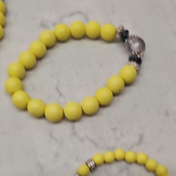 Yellow Beaded Bracelet Set with Silver Accents - Picture 4 of 7
